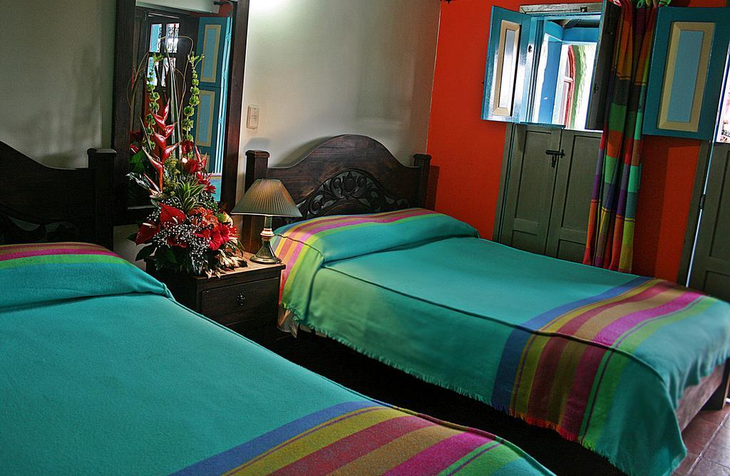 Hotel Los Geranios Duitama Zimmer foto