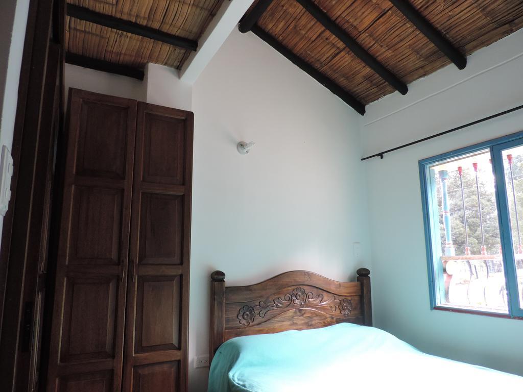 Hotel Los Geranios Duitama Zimmer foto